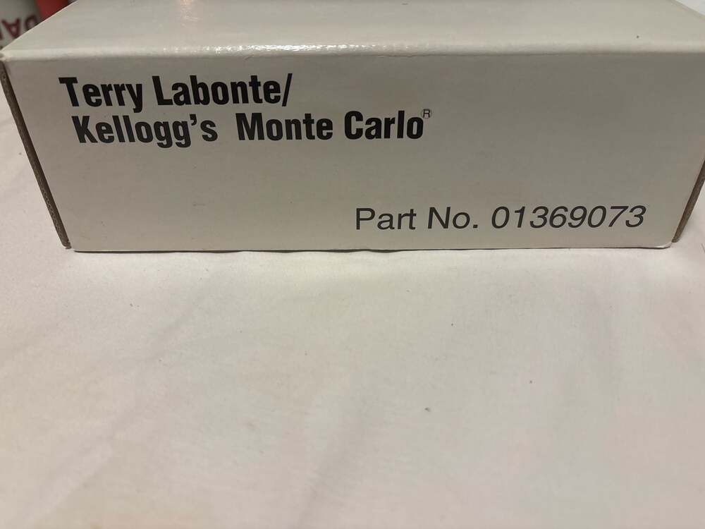 Terry Labonte #5 Kellogg's Corn Flakes Chevrolet Monte Carlo Scale Diecast Car